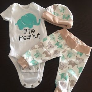 Newborn outfit